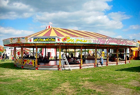 Link to the P & M Amusements website