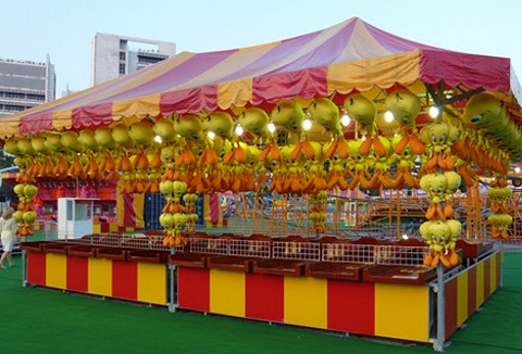 Link to the Neil Pont & Son Amusements & Fun Fairs website