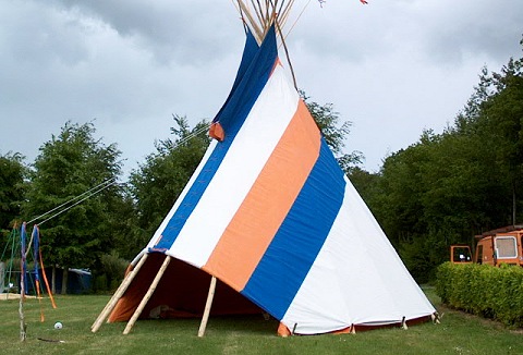 Link to the Dulas Valley Tipis website