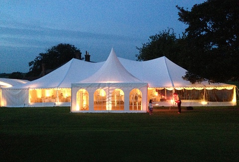 Link to the Oakleaf Marquees Ltd website