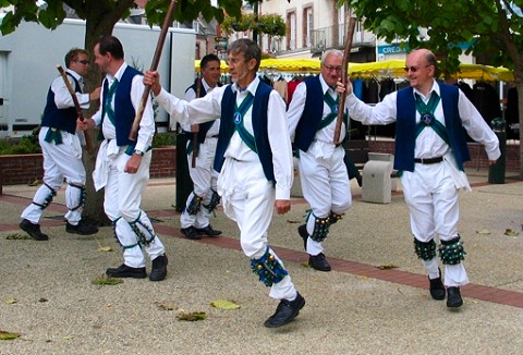 Link to the Whitchurch Morris Men website