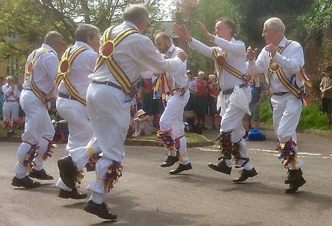 Link to the Taunton Deane Morris Men website