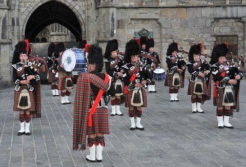 Link to the City of Norwich Pipe Band website