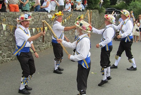 Link to the Mersey Morris Men website