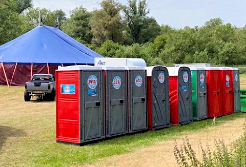 Link to the Desi Toilet Hire website