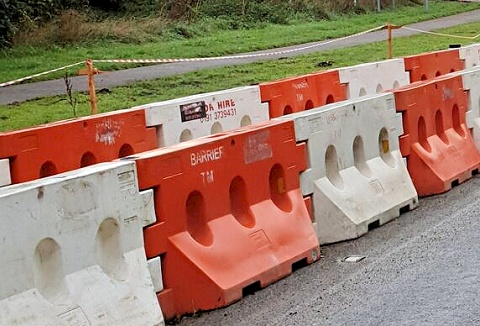 Link to the Water Filled Barrier Hire website
