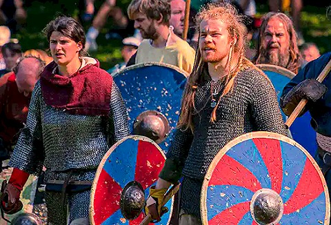 Link to the Vikings of Middle England website