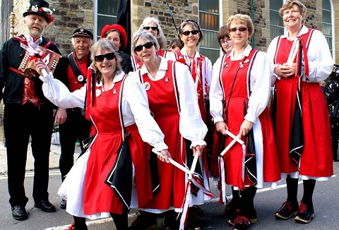 Link to the Hips and Haws Clog website