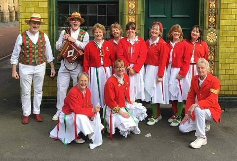 Link to the Stroud Morris Dancers website