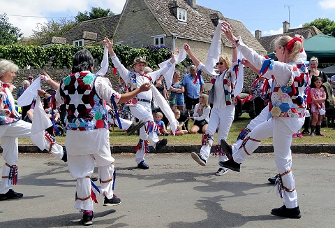 Link to the Ragged and Old Morris website