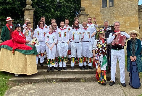 Link to the Chipping Campden Morris Dancers website