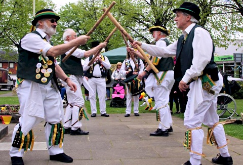 Link to the North Wood Morris Men website