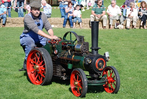 Link to the The Sarum Model Traction Engine Club website