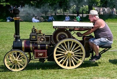 Link to the East of England Model Road Steamers Club website