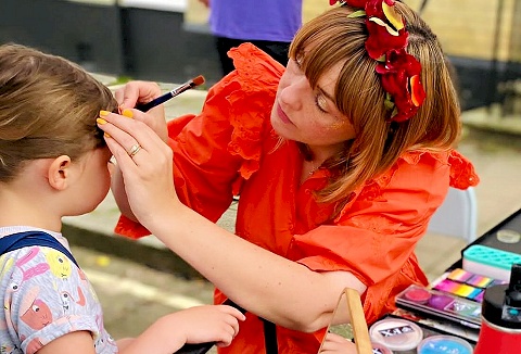 Link to the Moonbow Faces website Link to the Moonbow Faces website